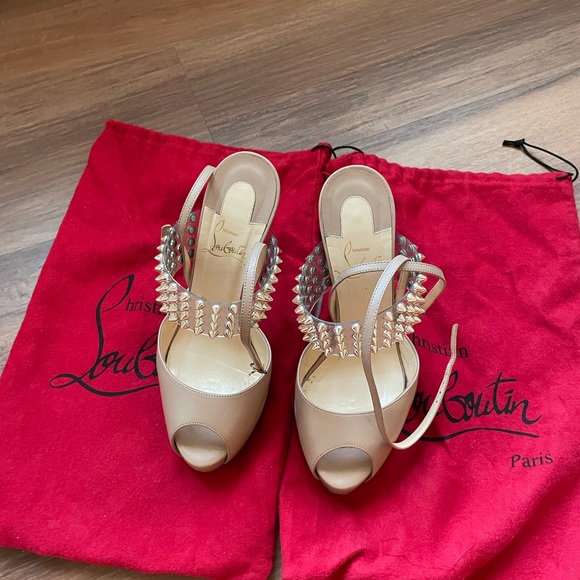 36 1/2 nude Louboutin - Picture 4 of 9